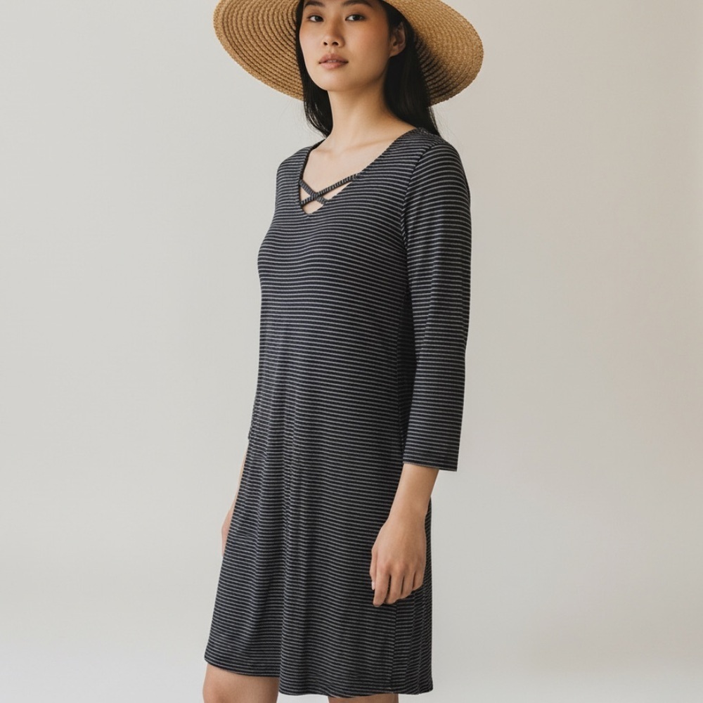 MAURICE’S Jersey Knit Tee Shirt Dress Small Black White